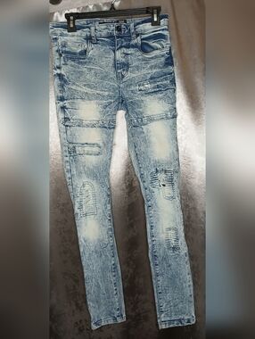 Boys/ Mens Light Blue Acid Wash Distressed Jeans Legendary Status Brand Size 18